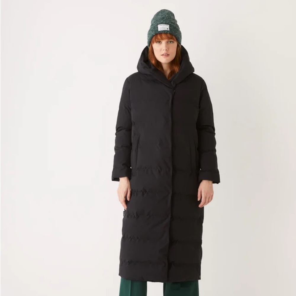 The Highland Long Puffer Coat in Black